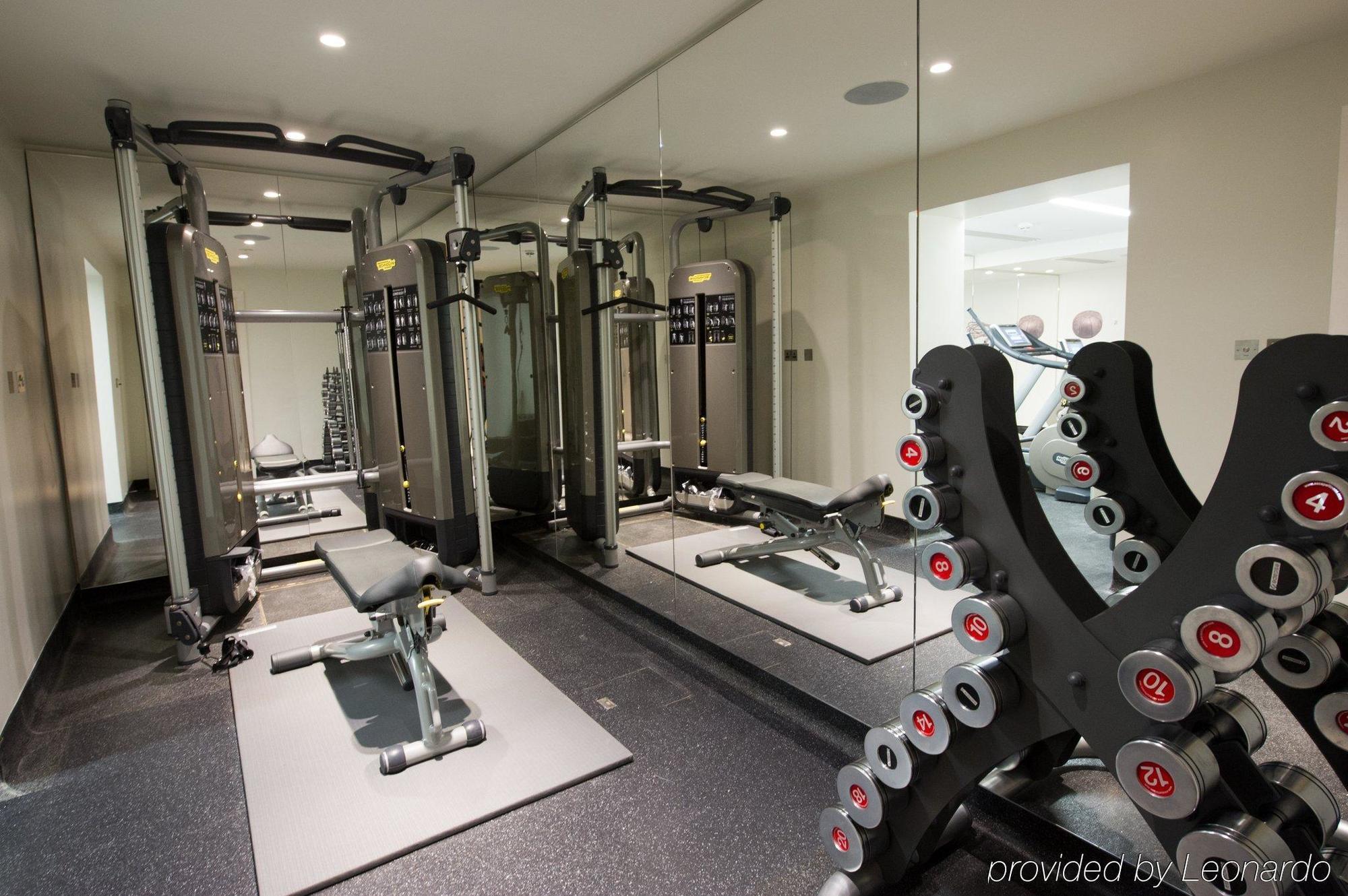 โรงแรมดิแอมเพอร์ซานด์ ลอนดอน สิ่งอำนวยความสะดวก รูปภาพ The gym at the hotel